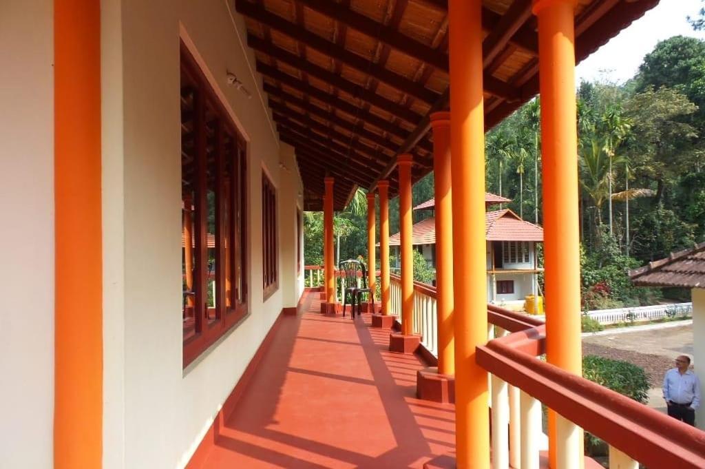 Coorg Divine Spark Home Stay Suntikoppa エクステリア 写真