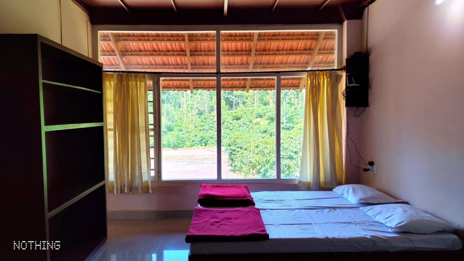 Coorg Divine Spark Home Stay Suntikoppa エクステリア 写真